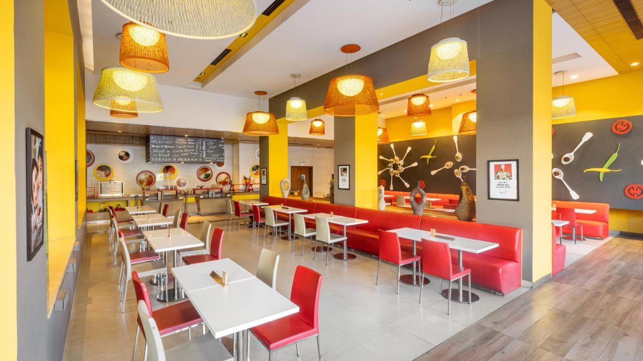 Ibis Gurgaon Golf Course Road - An Accor Brand Hotel Екстериор снимка