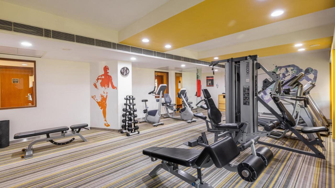 Ibis Gurgaon Golf Course Road - An Accor Brand Hotel Екстериор снимка
