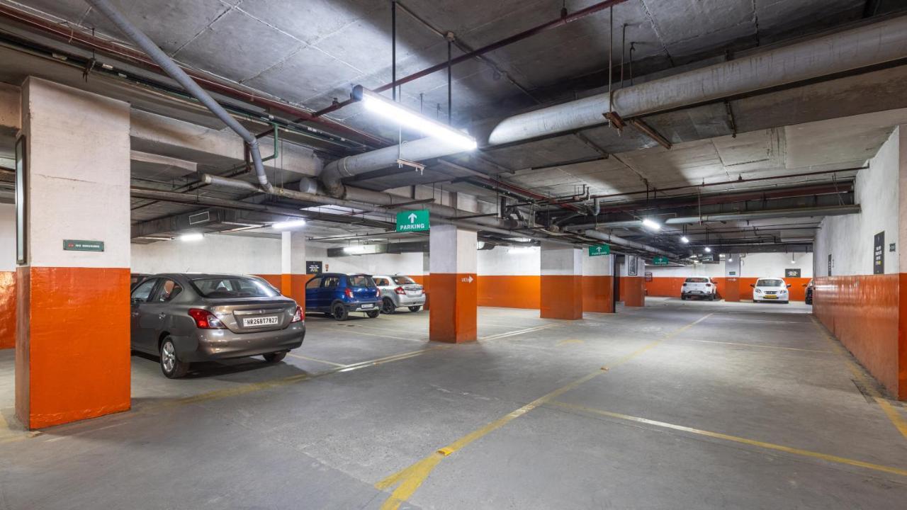 Ibis Gurgaon Golf Course Road - An Accor Brand Hotel Екстериор снимка