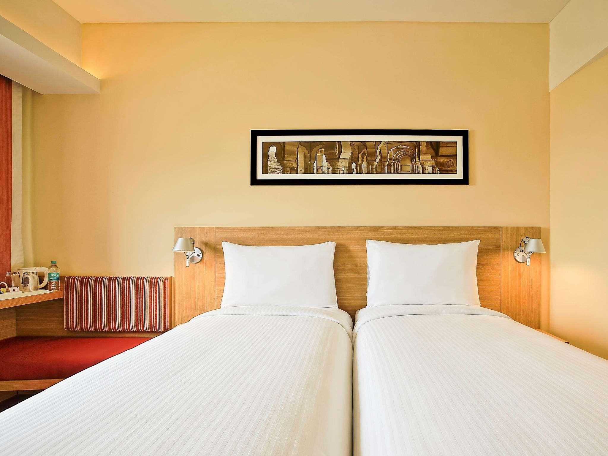 Ibis Gurgaon Golf Course Road - An Accor Brand Hotel Екстериор снимка