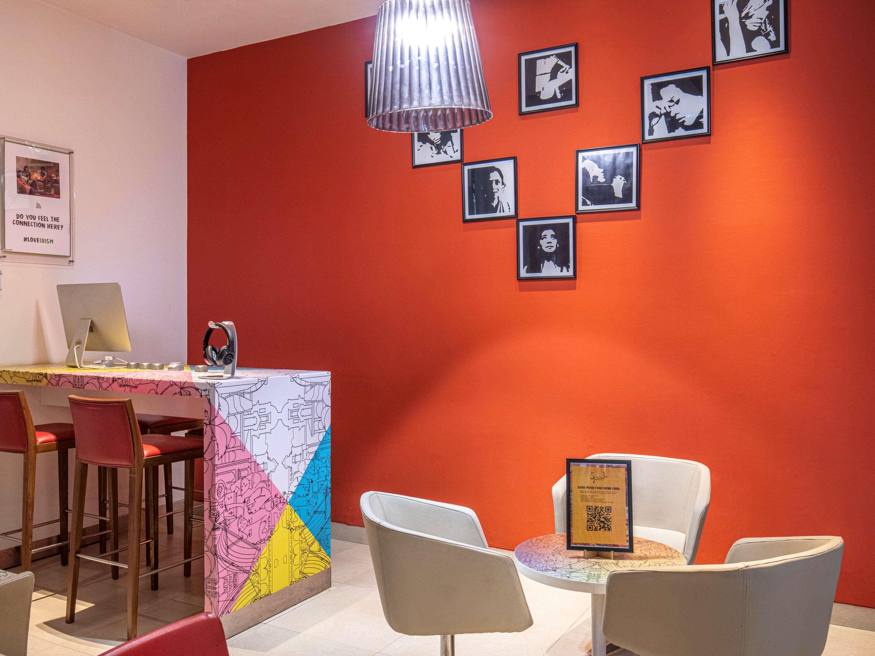 Ibis Gurgaon Golf Course Road - An Accor Brand Hotel Екстериор снимка