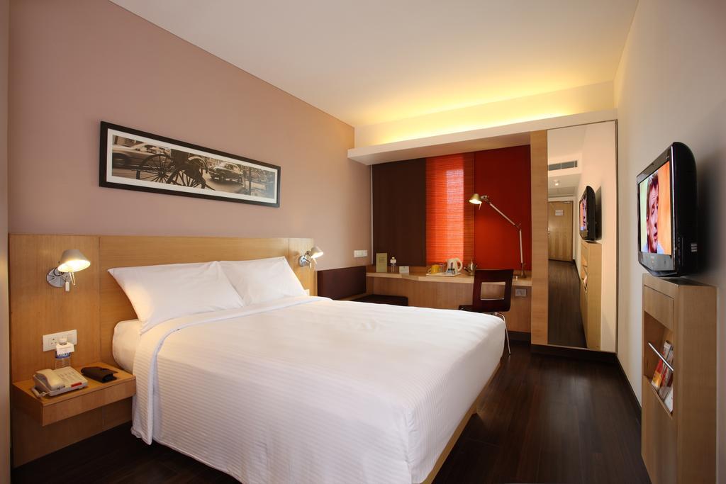 Ibis Gurgaon Golf Course Road - An Accor Brand Hotel Екстериор снимка